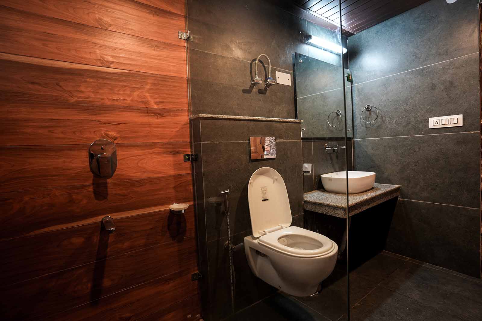  Available Amenities  -Suite Specials